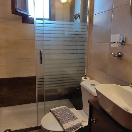 Astradeni Luxury Vootis * Paloi